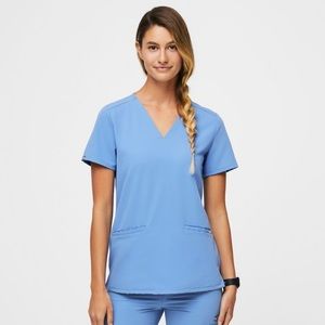 {figs} Three Pocket Casma Top in Ceil Blue Size Small